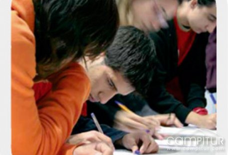 La Junta de Extremadura convoca las becas para el curso 2010-2011